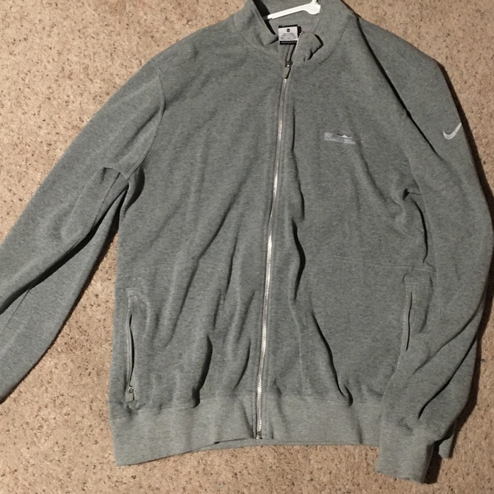 Nike lebron sweatshirt xl